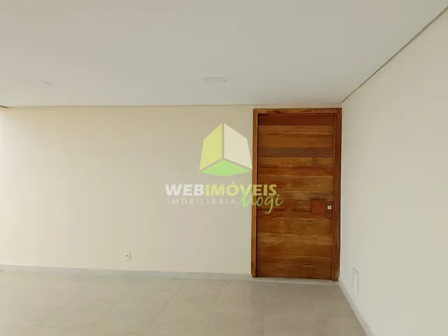 Casa com 250m² 3 quartos e 4 banheiros, para alugar, no bairro Fazenda Rodeio em Mogi das Cruzes