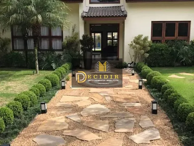 Casa com 927m² 4 quartos e 7 banheiros, para alugar, no bairro Residencial Morada dos Pássaros-Aldeia da Serra em Barueri