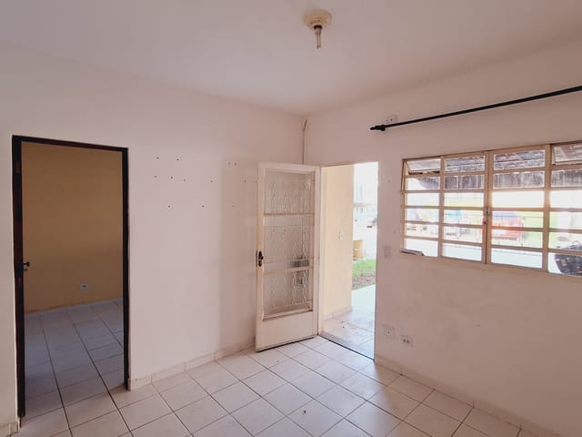 Foto do Casa - Casa à venda, com 50 m², à Venda por R$ 200.000 - Braz Cubas, Mogi das Cruzes, SP | Acharimóvel.net