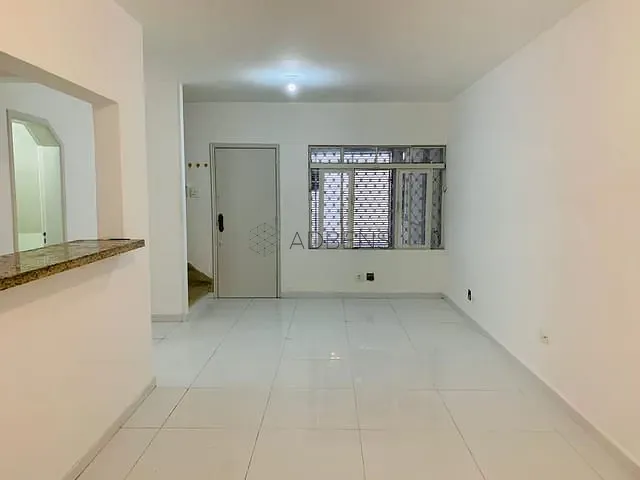 Casa 2 quartos e 3 banheiros, à venda ou para alugar, no bairro Itaim Bibi em São Paulo