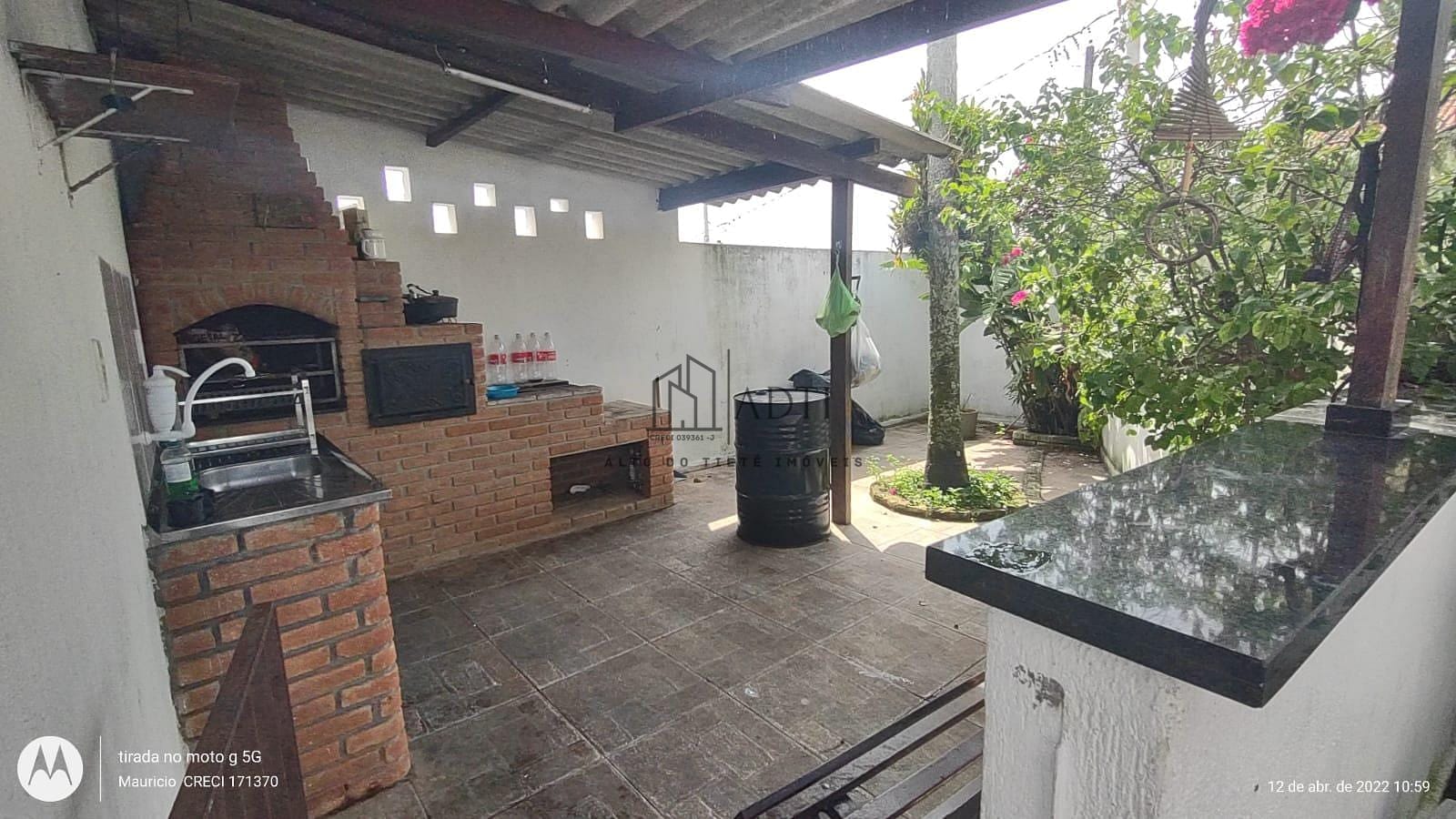 Casa, 3 quartos, 253 m² - Foto 1