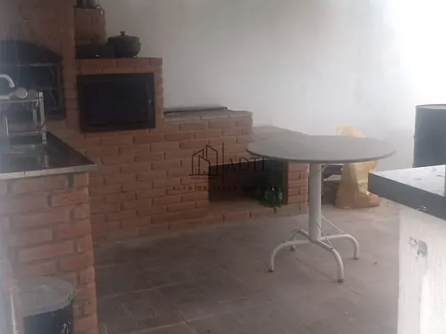 Casa com 322m² 3 quartos e 4 banheiros, à venda, no bairro Jardim Jussara em Mogi das Cruzes