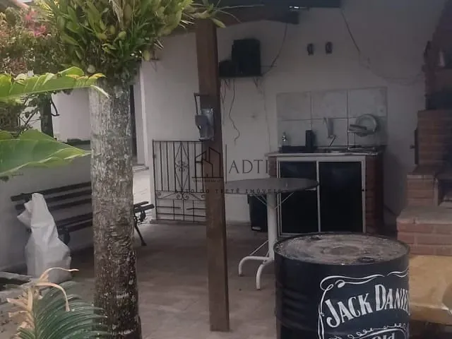 Casa com 322m² 3 quartos e 4 banheiros, à venda, no bairro Jardim Jussara em Mogi das Cruzes