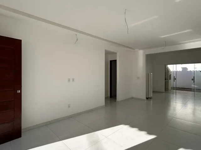 Casa 3 quartos e 2 banheiros, à venda, no bairro Campo Redondo em São Pedro da Aldeia