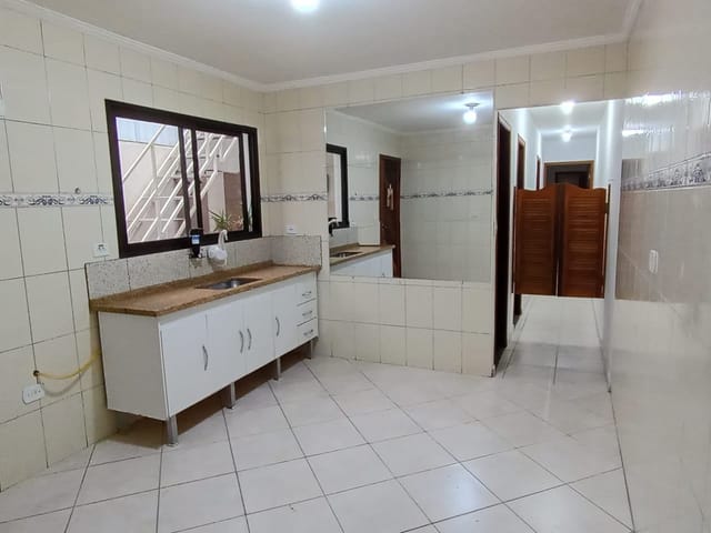 Casa 3 quartos e 1 banheiro, à venda, no bairro Jardim Utinga em Santo André