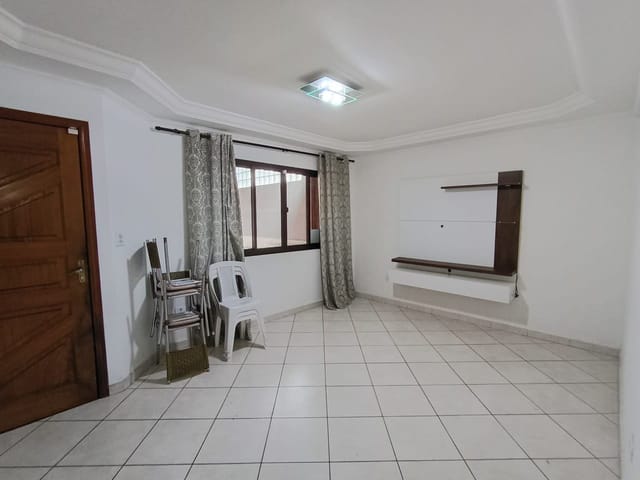 Casa 3 quartos e 1 banheiro, à venda, no bairro Jardim Utinga em Santo André