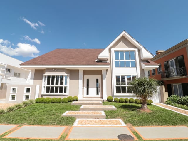 Casa com 760m², à venda, no bairro Estrela em Ponta Grossa