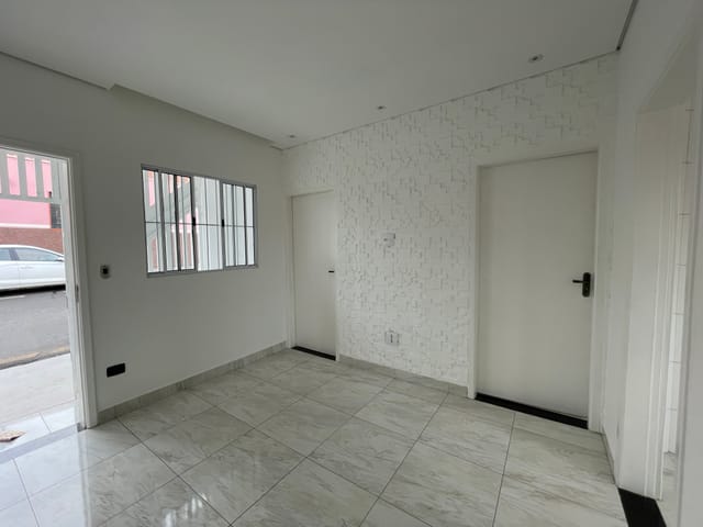 Casa 2 quartos e 1 banheiro, para alugar, no bairro Paulista em Piracicaba