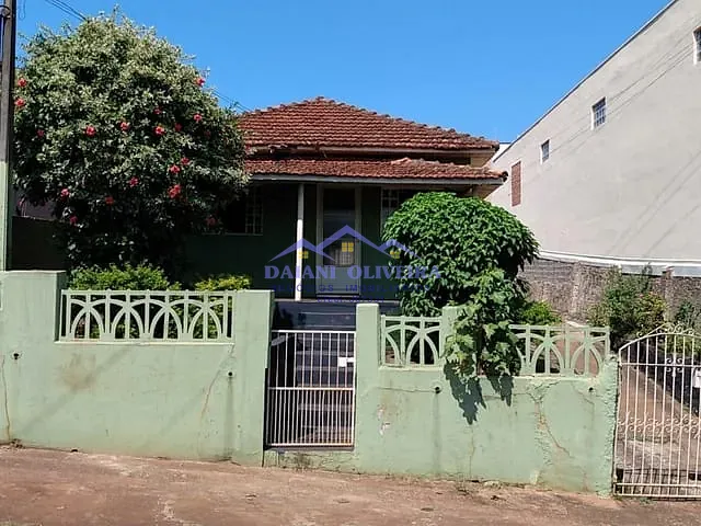 Casa 2 quartos e 1 banheiro, à venda, no bairro CENTRO em Cambará