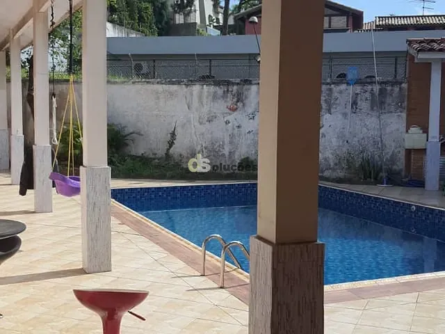 Casa com 482m² 4 quartos e 2 banheiros, à venda, no bairro Jardim Leonor em São Paulo