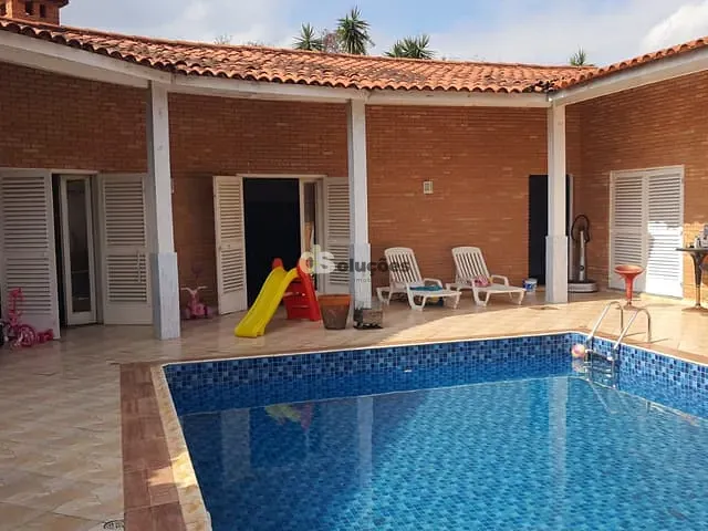 Casa com 482m² 4 quartos e 2 banheiros, à venda, no bairro Jardim Leonor em São Paulo