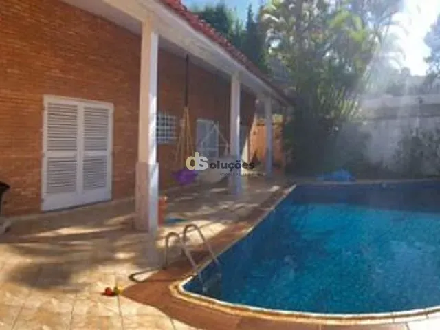 Casa com 482m² 4 quartos e 2 banheiros, à venda, no bairro Jardim Leonor em São Paulo