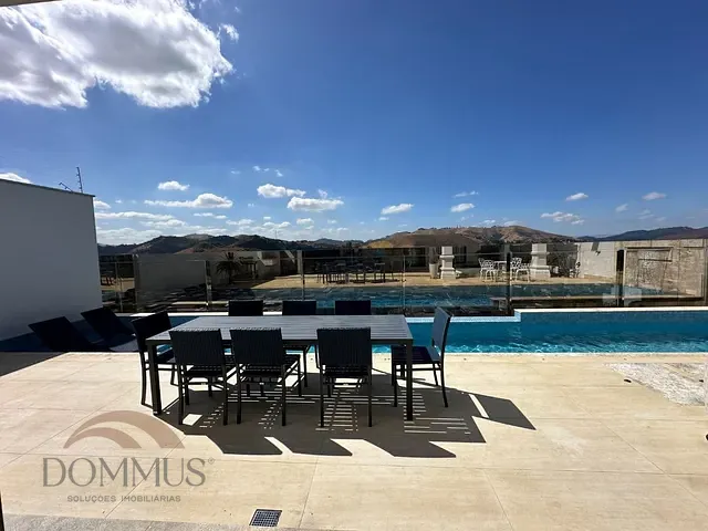 Casa com 497m² 4 quartos e 4 banheiros, à venda, no bairro Alto Geovannini em Coronel Fabriciano