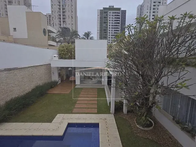 Casa com 720m² 4 quartos e 6 banheiros, à venda, no bairro Terra Bonita em Londrina