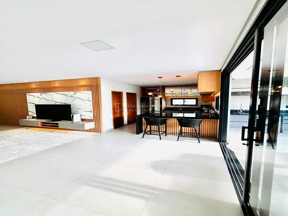 Casa, 3 quartos, 240 m² - Foto 3