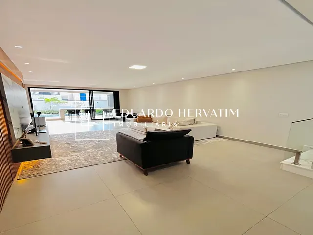 Casa 3 quartos e 5 banheiros, à venda, no bairro Recanto Quarto Centenário em Jundiaí
