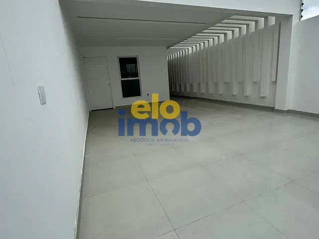 Casa com 142m², à venda, no bairro Luiz Gonzaga em Caruaru