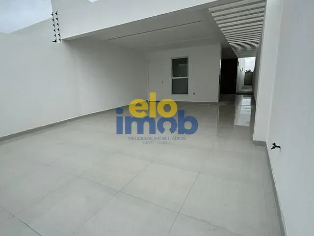 Casa com 142m², à venda, no bairro Luiz Gonzaga em Caruaru
