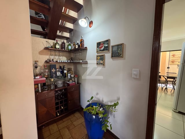 Casa com 400m² 4 quartos e 7 banheiros, à venda, no bairro Jardim Itaipú em Dourados