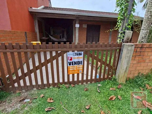Casa 3 quartos e 2 banheiros, à venda, no bairro Itapema do Norte em Itapoá