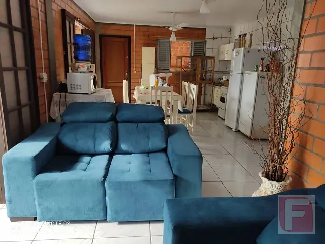 Casa 3 quartos e 2 banheiros, à venda, no bairro Itapema do Norte em Itapoá
