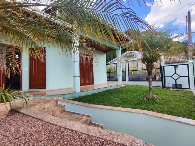 Casa 3 quartos e 3 banheiros, à venda, no bairro Jardim São Brás em Nova Prata