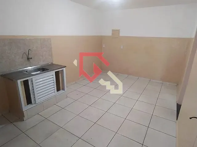 Casa 1 quarto e 1 banheiro, para alugar, no bairro Jardim Zaira em Mauá