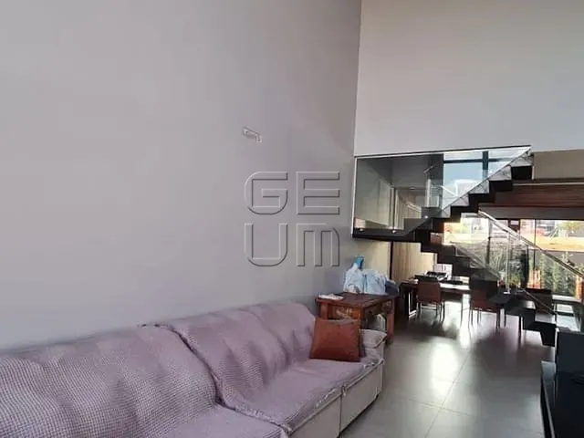 Casa com 267m² 3 quartos e 3 banheiros, à venda, no bairro Conjunto Habitacional Alexandre Urbanas em Londrina