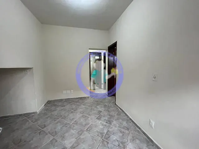 Casa 2 quartos e 1 banheiro, à venda ou para alugar, no bairro Cabuis em Nilópolis