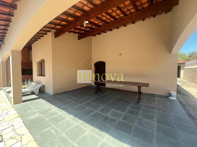Casa 3 quartos e 3 banheiros, à venda, no bairro Prainha em Caraguatatuba