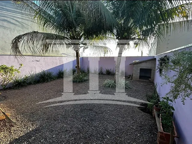 Casa com 320m² 2 quartos e 2 banheiros, à venda, no bairro Jardim das Itaubás em Sinop