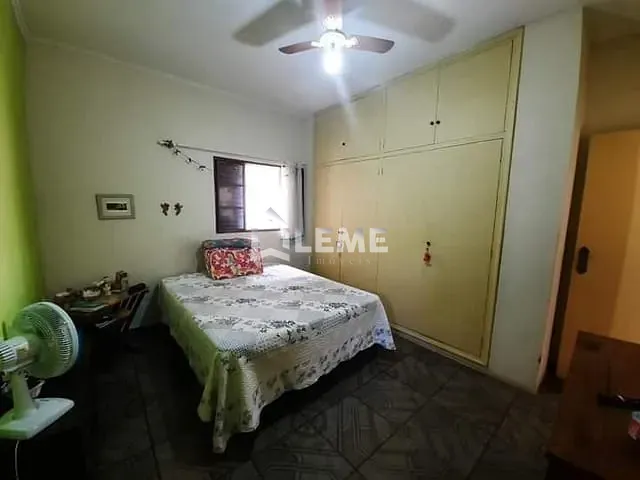 Casa com 468m² 4 quartos e 3 banheiros, à venda, no bairro Jardim Chico Piscina em Mococa