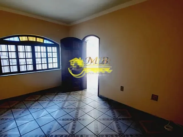 Casa com 180m² 3 quartos e 2 banheiros, à venda, no bairro Vila Aeroporto em Campinas