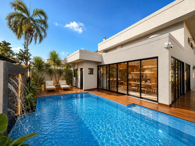 Casa com 435m² 4 quartos e 5 banheiros, à venda, no bairro Cidade Vera Cruz em Aparecida de Goiânia