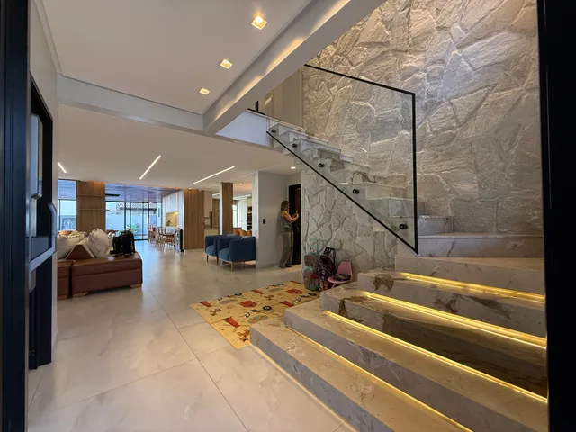 Casa com 435m² 4 quartos e 5 banheiros, à venda, no bairro Cidade Vera Cruz em Aparecida de Goiânia
