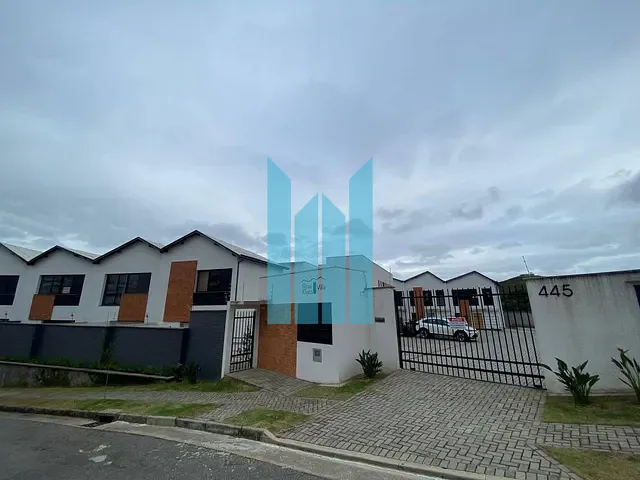 Casa 2 quartos e 2 banheiros, à venda, no bairro Residencial Belvedere em Poços de Caldas