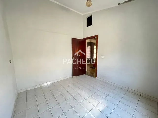 Casa com 300m² 2 quartos e 1 banheiro, à venda, no bairro Loteamento Industrial em Santa Bárbara d'Oeste