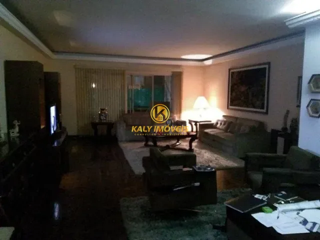 Casa com 201m² 4 quartos e 3 banheiros, à venda, no bairro Campo Belo em São Paulo