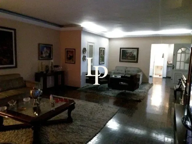 Casa com 201m² 4 quartos e 3 banheiros, à venda, no bairro Campo Belo em São Paulo