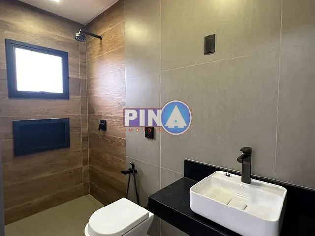 Casa 4 quartos e 5 banheiros, à venda, no bairro Jardins França em Goiânia