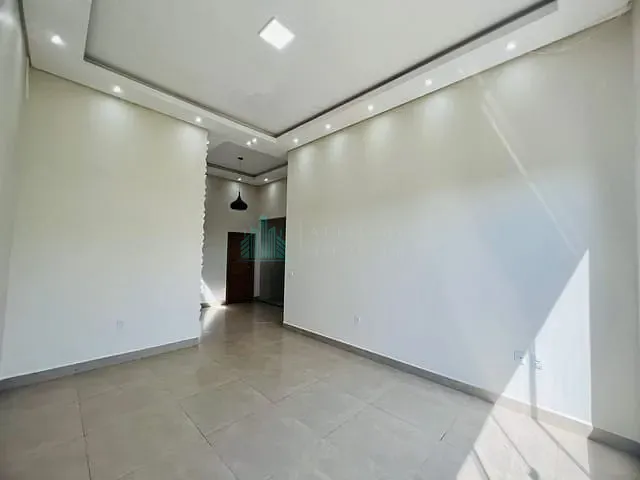 Casa com 360m² 3 quartos e 3 banheiros, à venda, no bairro Loteamento Jardins Florença em Catalão