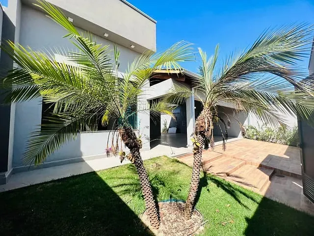 Casa com 360m² 3 quartos e 3 banheiros, à venda, no bairro Loteamento Jardins Florença em Catalão