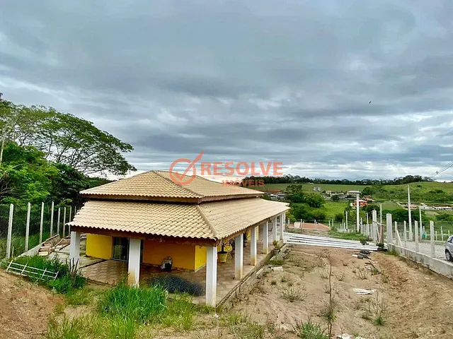 Casa com 1290m² 4 quartos e 5 banheiros, à venda, no bairro Fukushima em Guararema