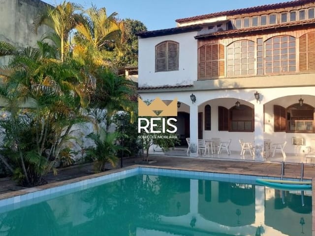 Casa com 262m² 5 quartos e 4 banheiros, à venda, no bairro Realengo em Rio de Janeiro