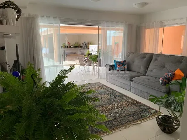 Casa com 600m² 4 quartos e 5 banheiros, à venda, no bairro Barra da Tijuca em Rio de Janeiro