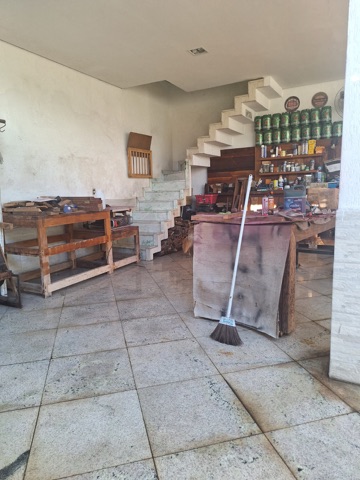 Casa 3 quartos e 1 banheiro, à venda, no bairro Centro em Santa Luzia
