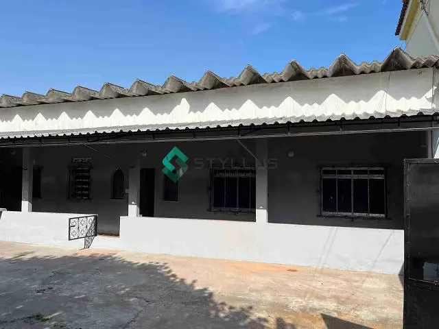 Casa com 55m² 2 quartos e 1 banheiro, para alugar, no bairro Pilares em Rio de Janeiro