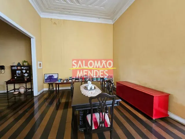 Casa 3 quartos e 4 banheiros, à venda, no bairro Cidade Velha em Belém