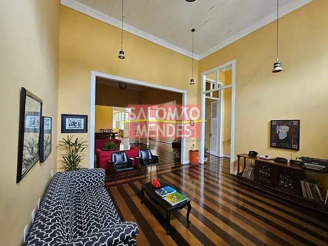 Casa 3 quartos e 4 banheiros, à venda, no bairro Cidade Velha em Belém