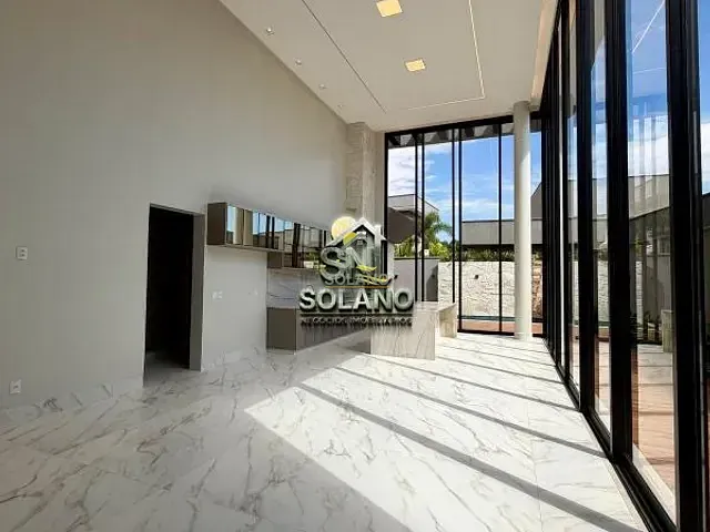 Casa com 250m² 4 quartos e 5 banheiros, à venda, no bairro Loteamento Portal do Sol I em Goiânia